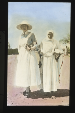 Isabella Stolpe och Aster går på sjukbesök.